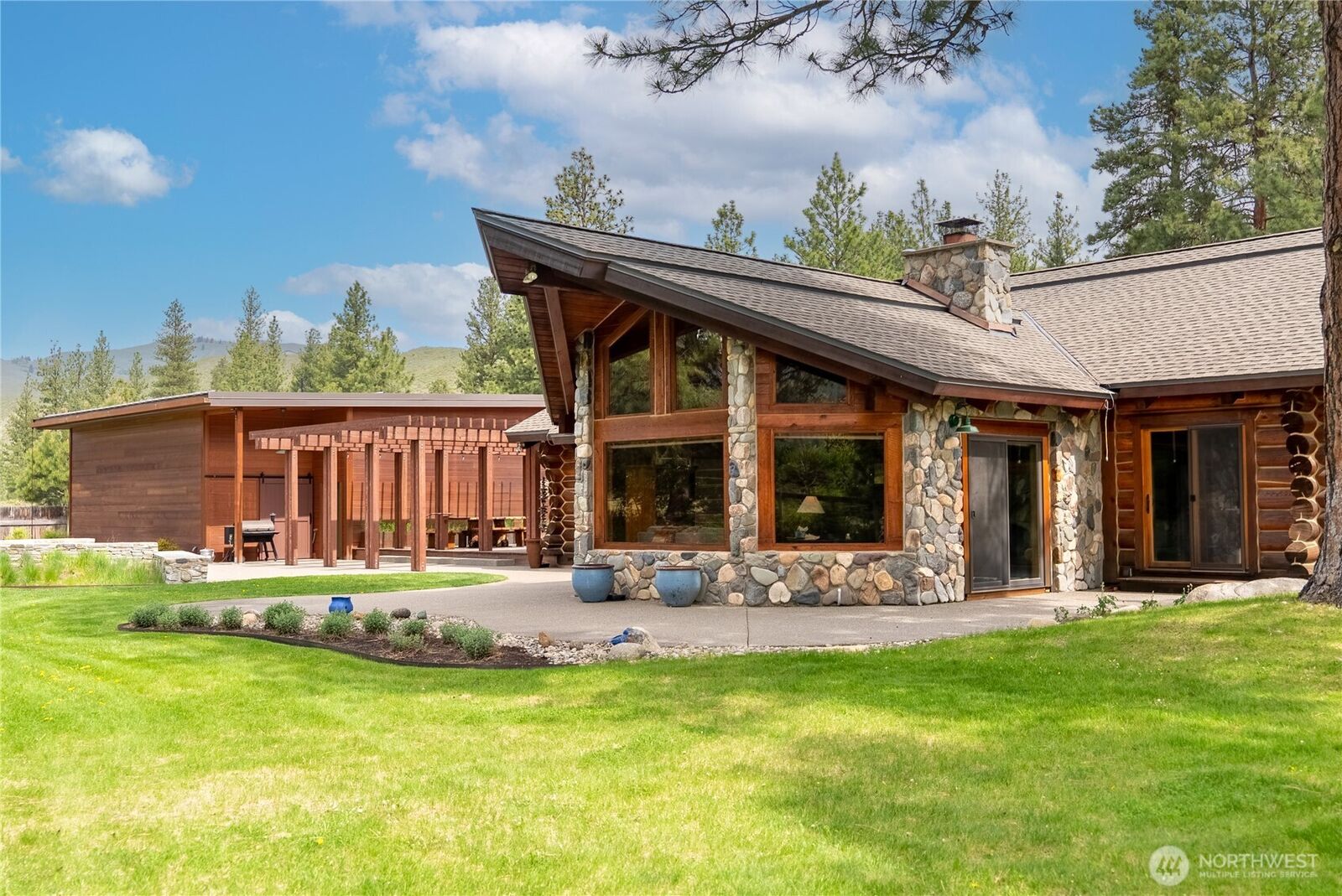 Property Photo:  179  Wolf Creek Road  WA 98862 