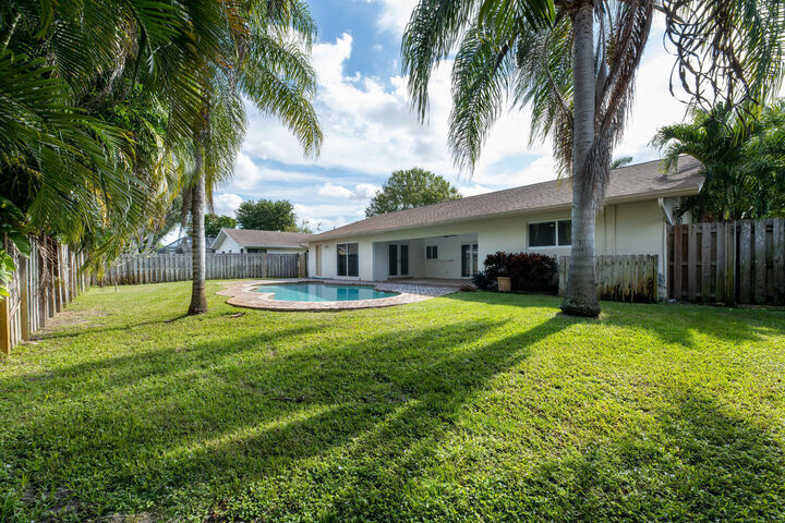 Property Photo:  4695 Brandywine Drive  FL 33487 