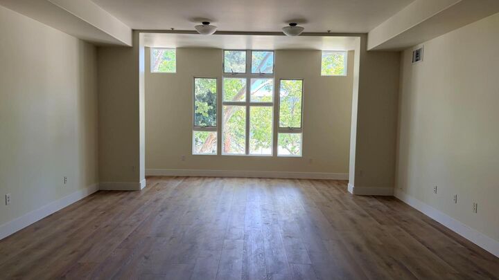 Property Photo: 200 Sheridan Avenue 308 CA 94306