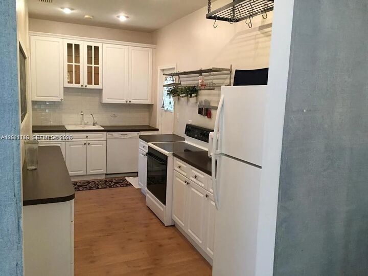 Property Photo: 2148 NE 182nd St FL 33162