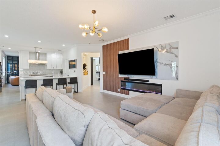 Property Photo:  12731 Yardley Dr  FL 33428 