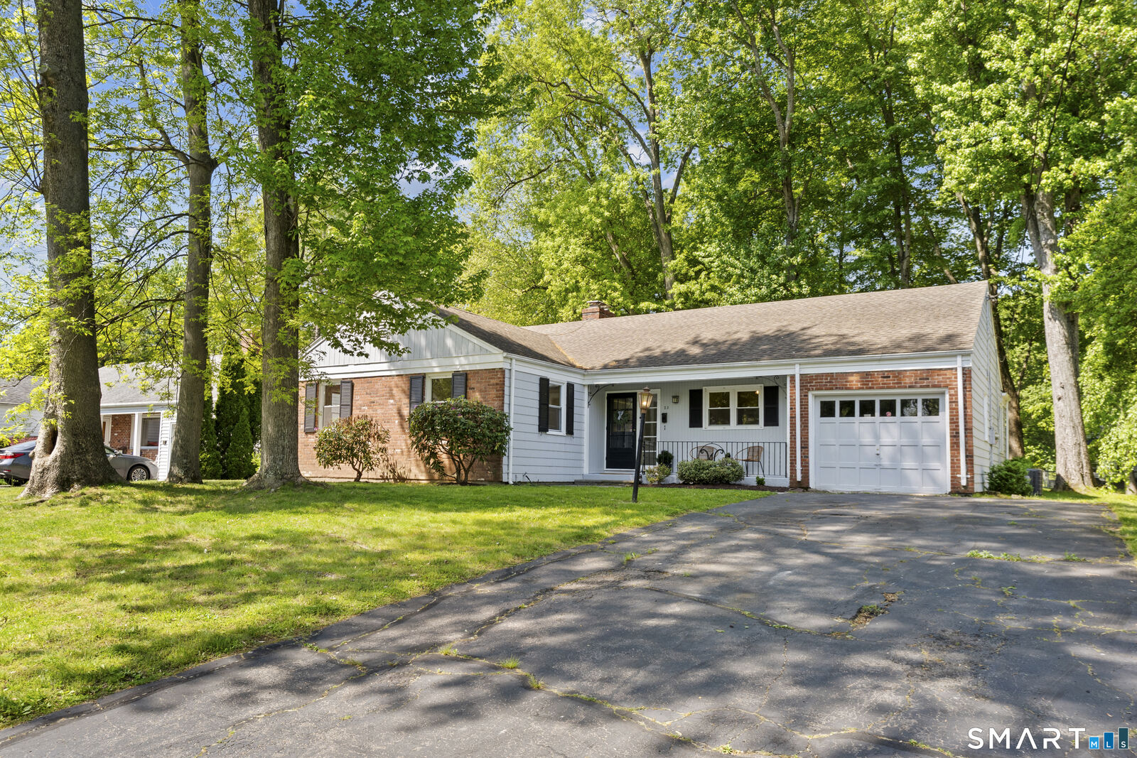 Property Photo: 25 Miamis Road CT 06117