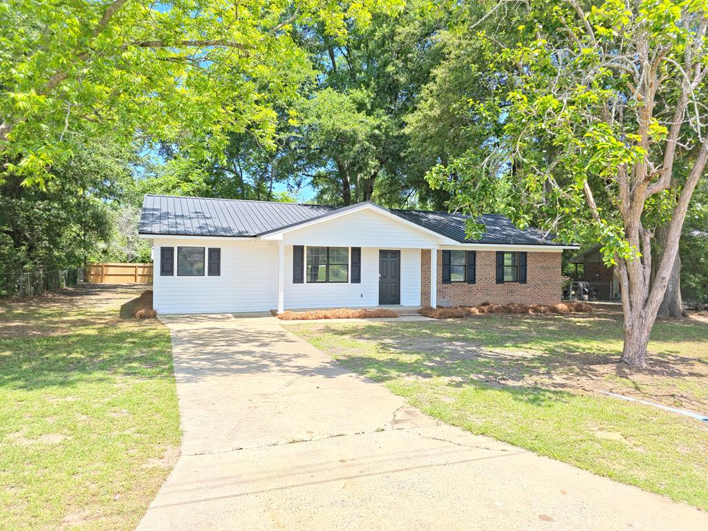 Property Photo:  163 Washington Ave  GA 31750 