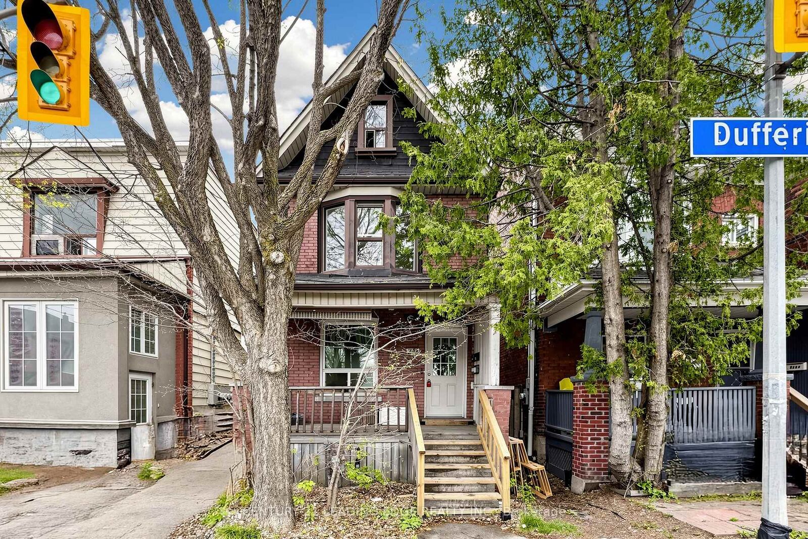 Property Photo:  1132 Dufferin Street  ON M6H 4B6 