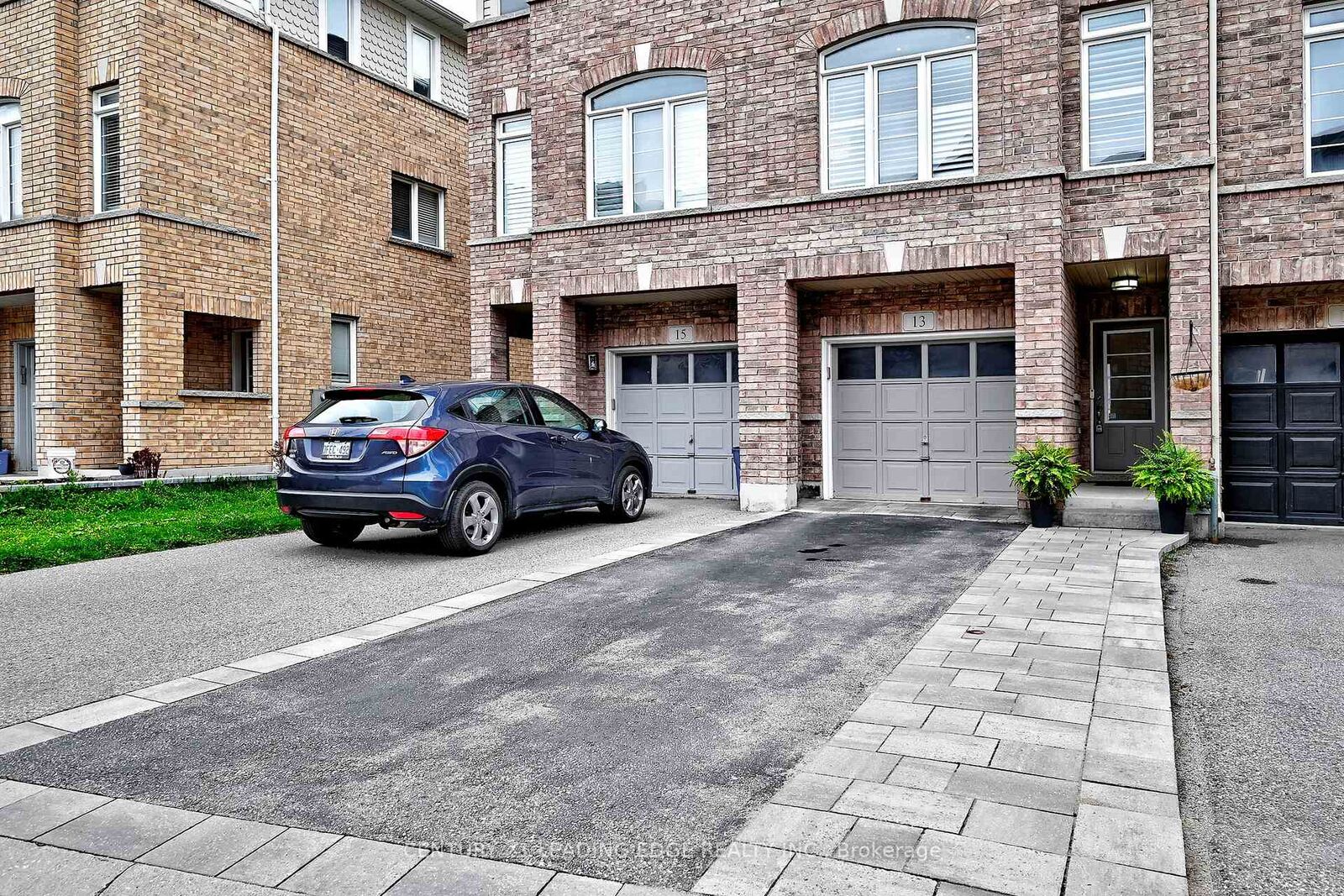 Property Photo: 13 Beehive Lane ON L6E 0K6