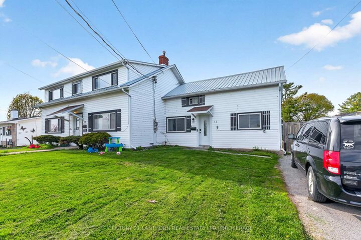 Property Photo:  10/12 Manitou Crescent E  ON K7N 1B6 