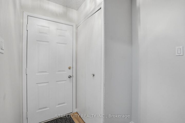 Property Photo: 320 Westminster Avenue 62 ON N6C 5H5