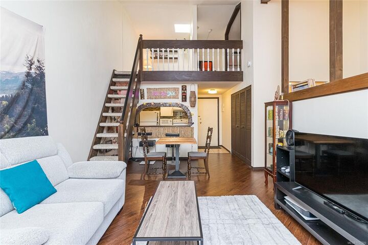 Property Photo:  1009 McKenzie Ave 407  BC V8X 4B1 
