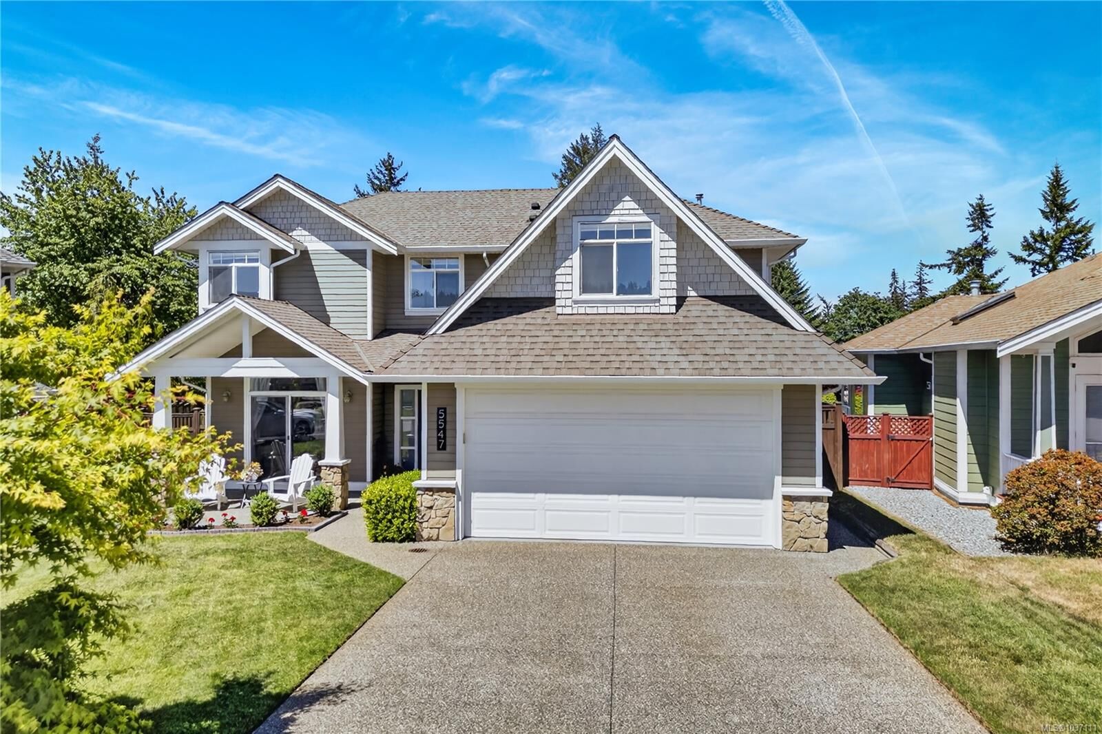 Property Photo:  5547 Sunridge Pl  BC V9T 6P5 