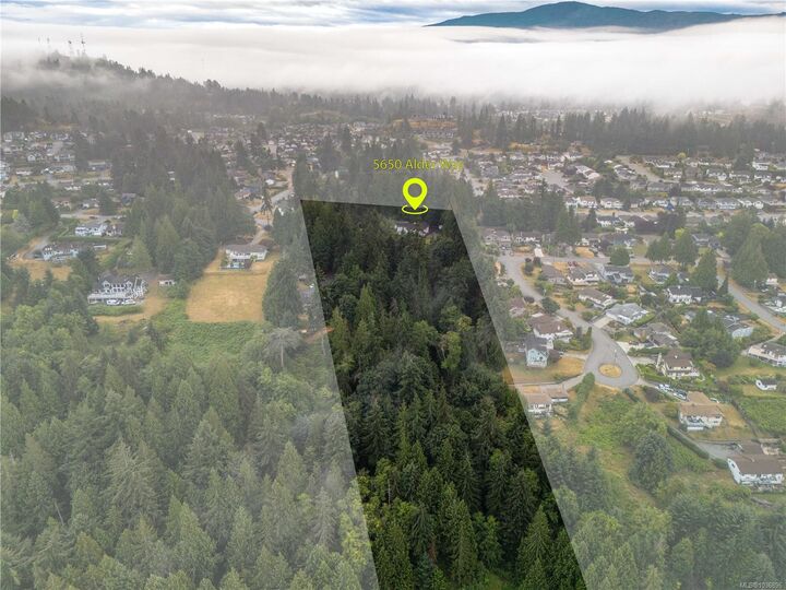 Property Photo:  5650 Alder Way  BC V9T 5N4 