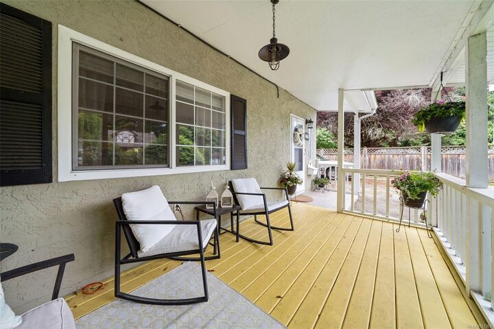 Property Photo: 2738 Whitehead Pl BC V9B 4T7