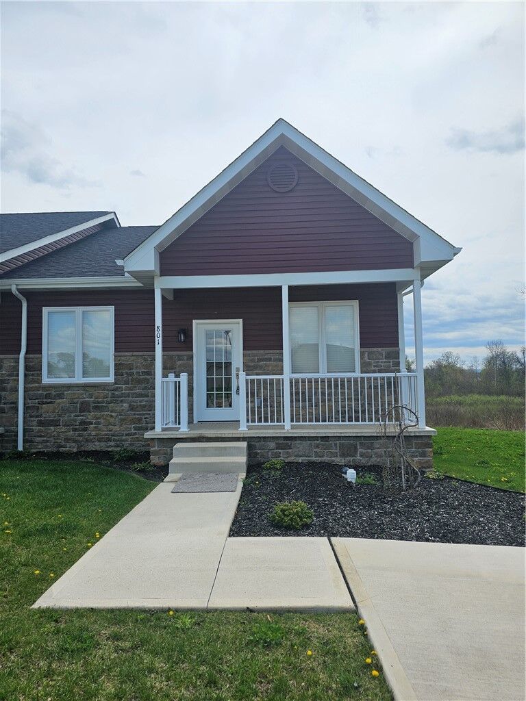Property Photo:  801 Wimbledon  Drive  PA 15666 