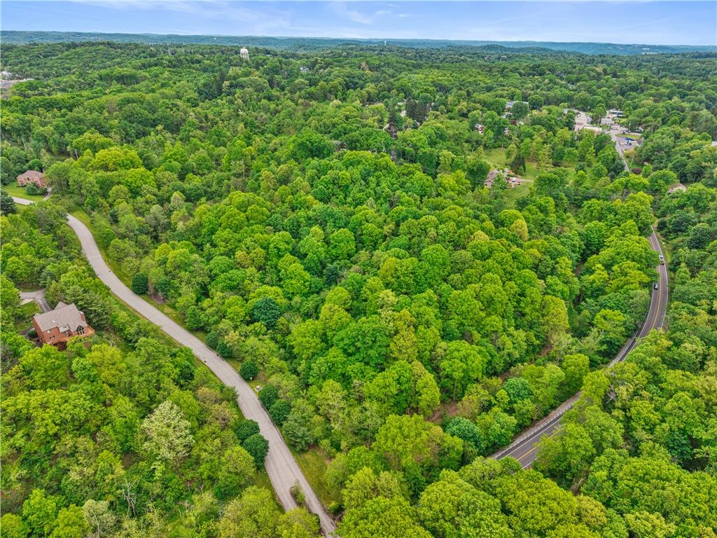 Property Photo: 61 Mallard Dr PA 15238