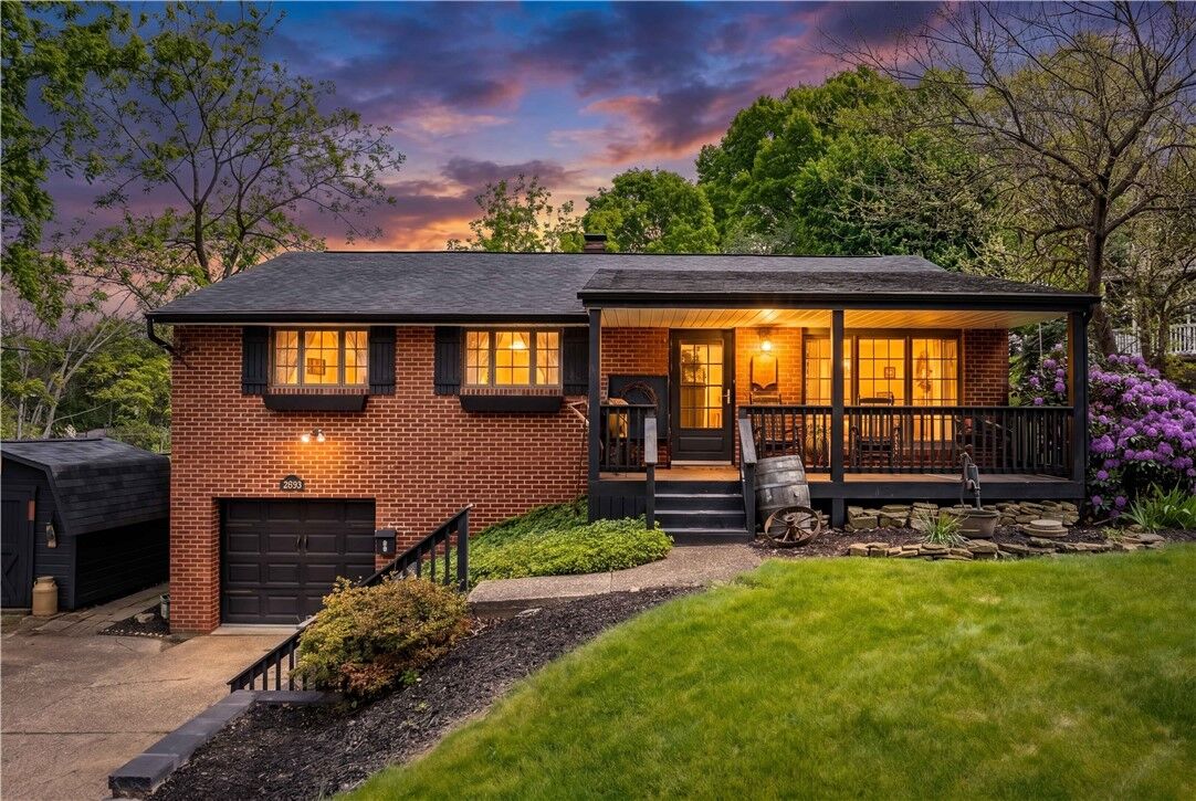 Property Photo:  2805 W Munroe Street  PA 15102 