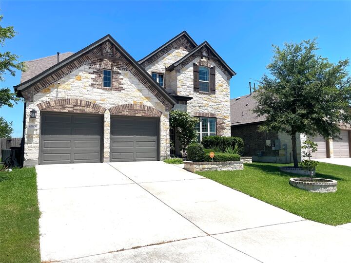 Property Photo: 6829 Brindisi Place TX 78665