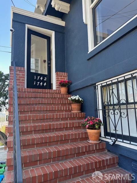 Property Photo:  1742 1744 11th Avenue  CA 94122 