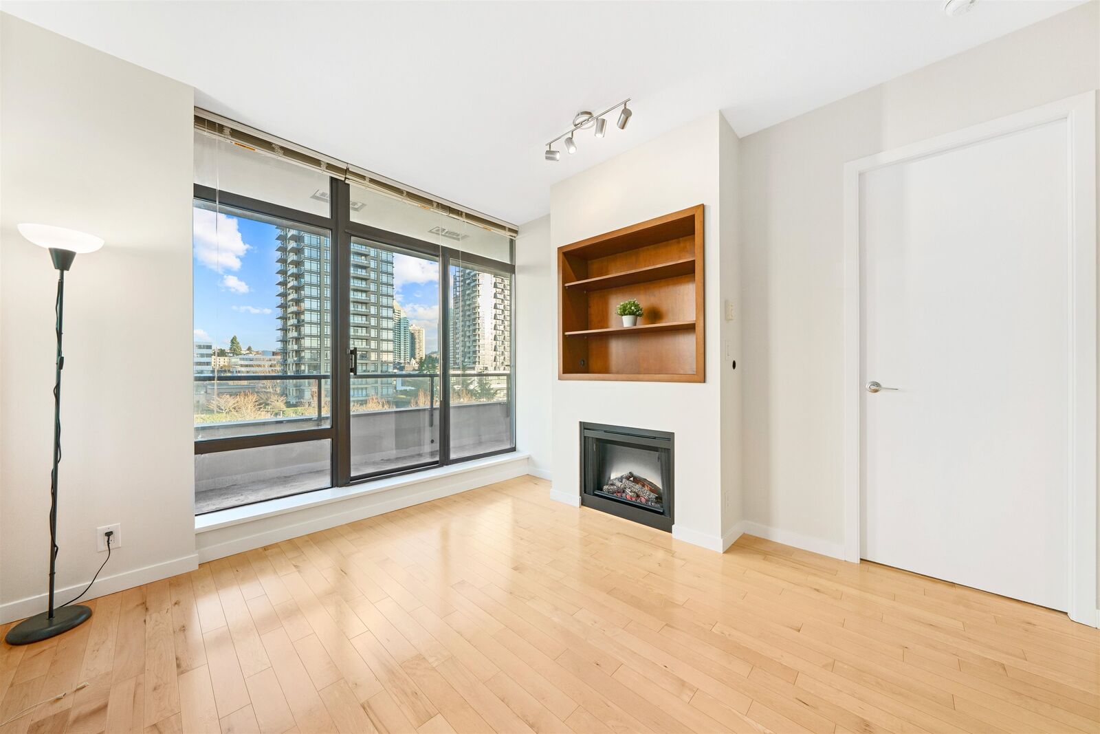 Property Photo:  2345 Madison Avenue 605  BC V5C 0B4 