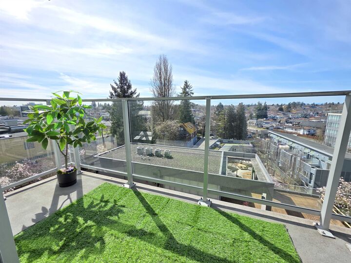 Property Photo: 4818 Eldorado Mews 719 BC V5R 0B3