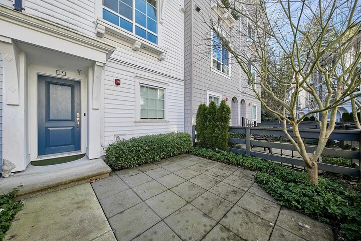 Property Photo:  19696 Hammond Road 17  BC V3Y 0G7 