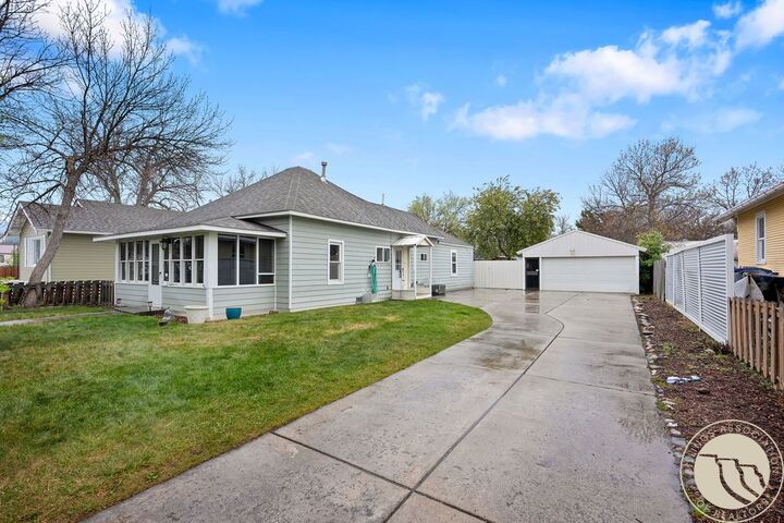 Property Photo:  209 3rd Avenue  MT 59044 