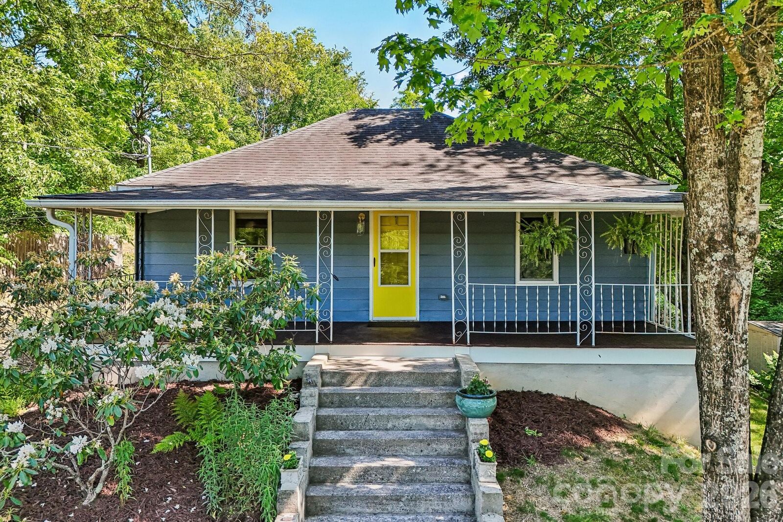 Property Photo:  3 View Street  NC 28803 