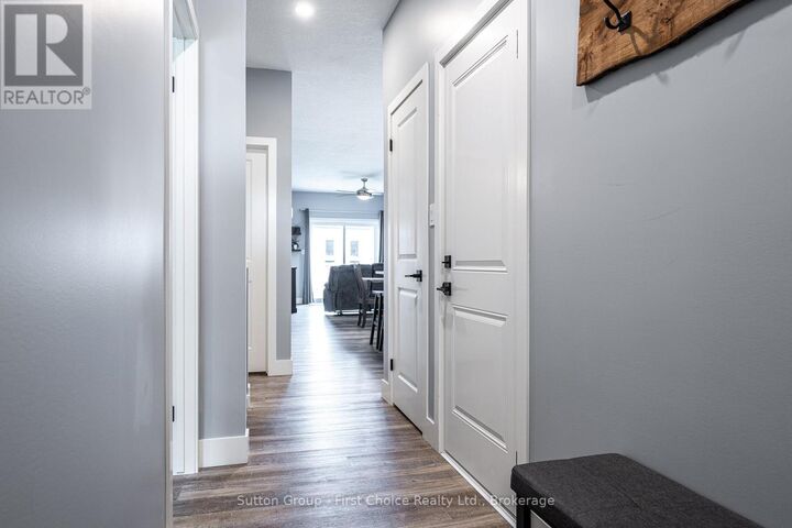 Property Photo:  135 Egan Avenue  ON N4X 0C4 
