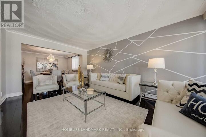 Property Photo: 2 Crayford Drive ON M1W 3B6