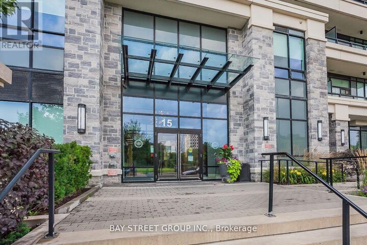 Property Photo:  15 Water Walk Drive 107  ON L6G 0G3 