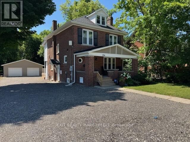 Property Photo:  256 Broadway Avenue  ON L9W 1K7 