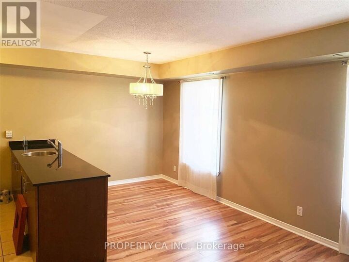 Property Photo:  46 Western Battery Road 829  ON M6K 3P1 