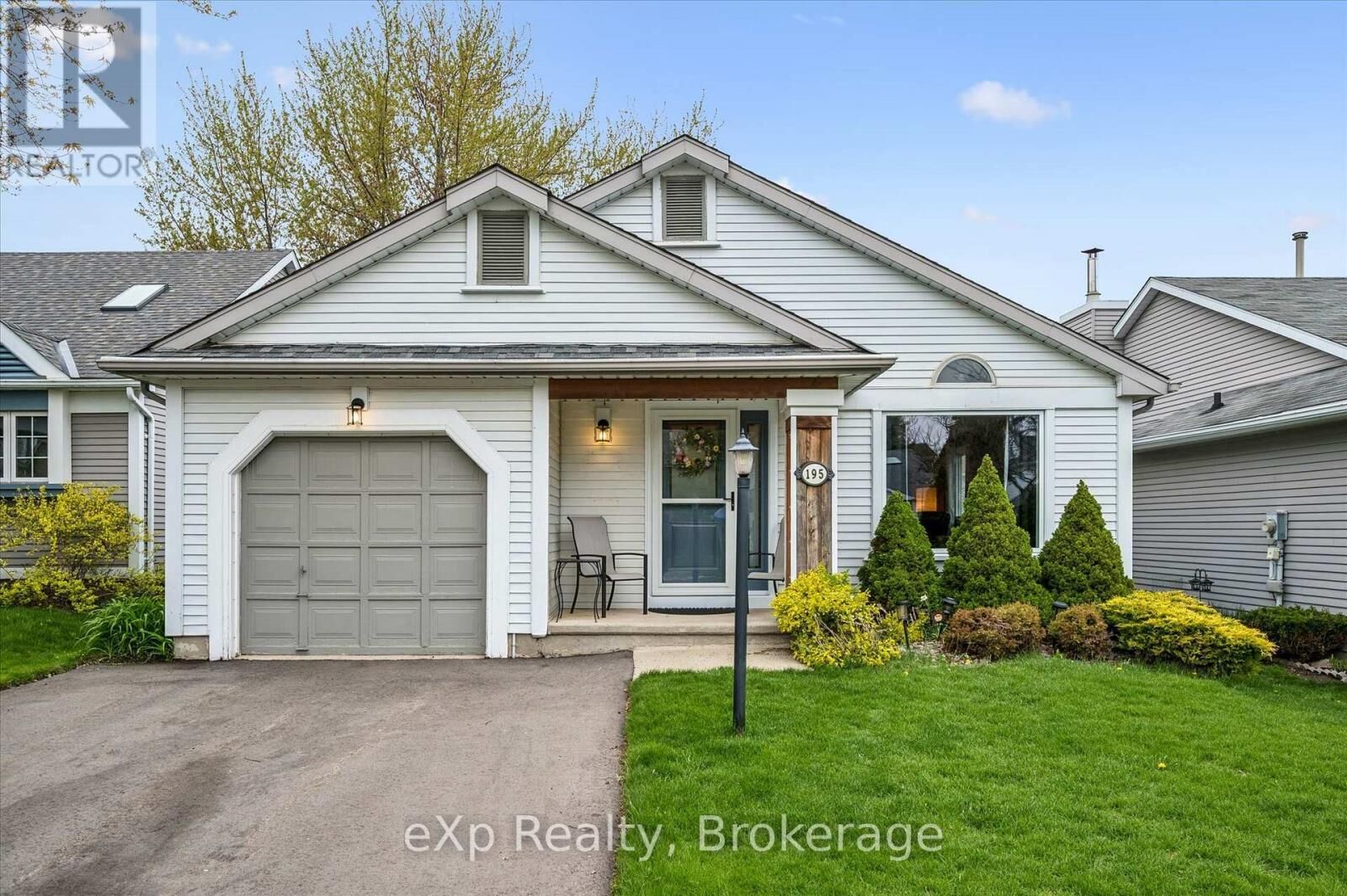 Property Photo:  195 Middlebury Drive  ON N2T 2H6 