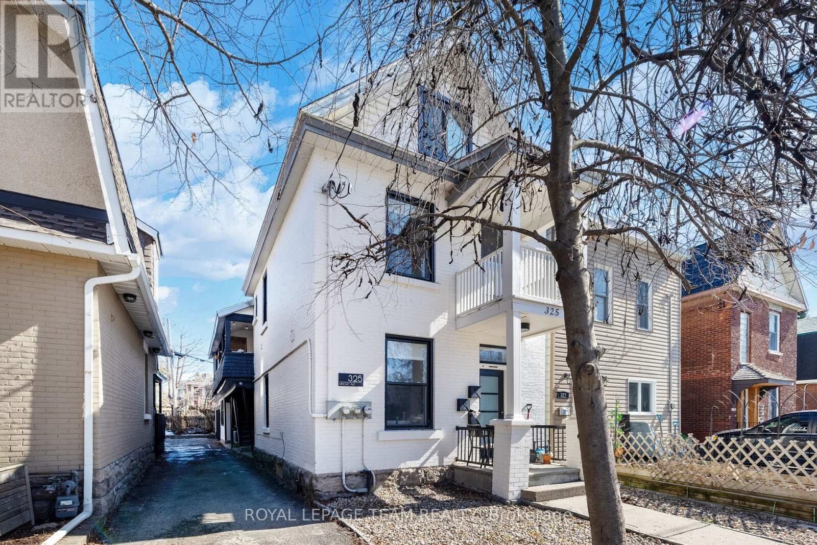 Property Photo:  325 Hinchey Avenue B  ON K1Y 1M1 