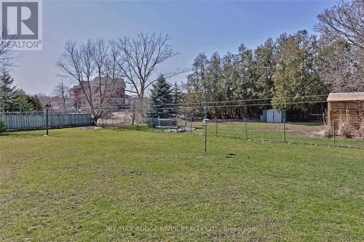 Property Photo:  24 Hunt Street  ON L1C 2W7 