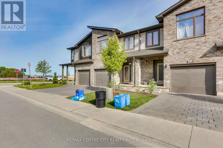 Property Photo:  1960 Dalmagarry Road 115  ON N6G 0T8 