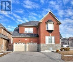 Property Photo:  164 Emma Broadbent Court  ON L3X 3L1 