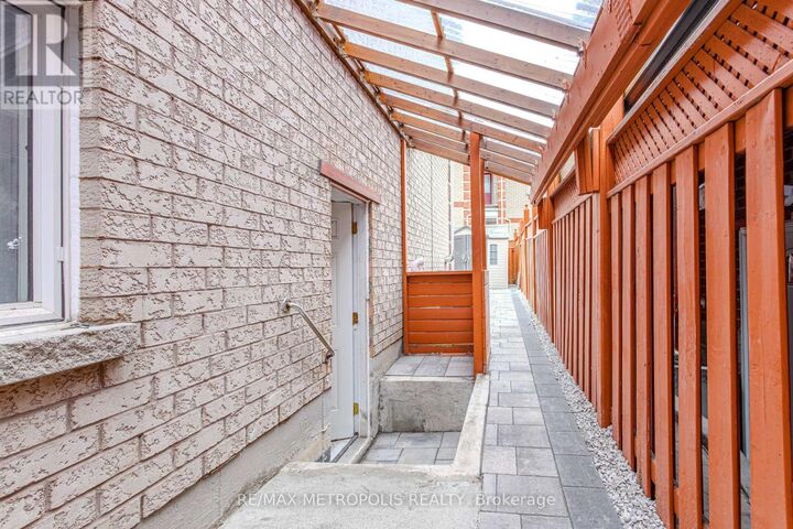 Property Photo:  30 Summerlea Street Bsmt  ON L3S 4H7 