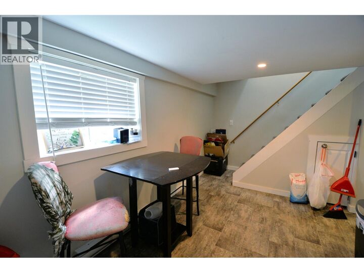 Property Photo:  905 La Salle Avenue  BC V2L 4J4 