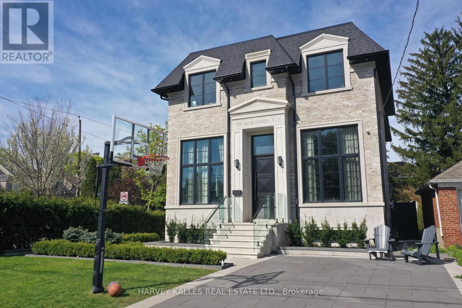 Property Photo:  78 Bideford Avenue  ON M3H 1K4 