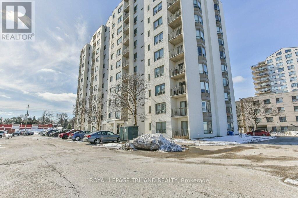 Property Photo:  333 Commissioners Road West 405  ON N6J 4X7 