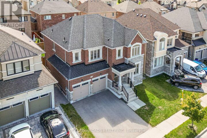 Property Photo: 57 Walter English Drive ON L9N 0R8