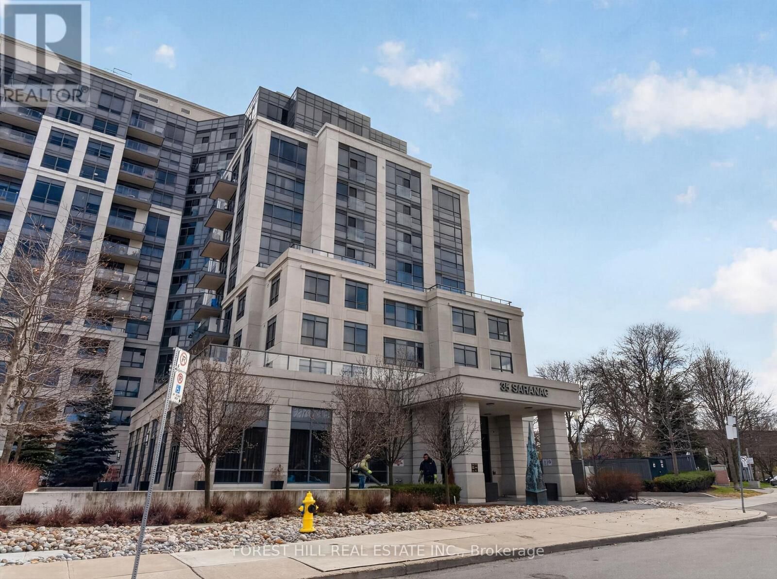 Property Photo:  35 Saranac Boulevard 224  ON M6A 2G4 