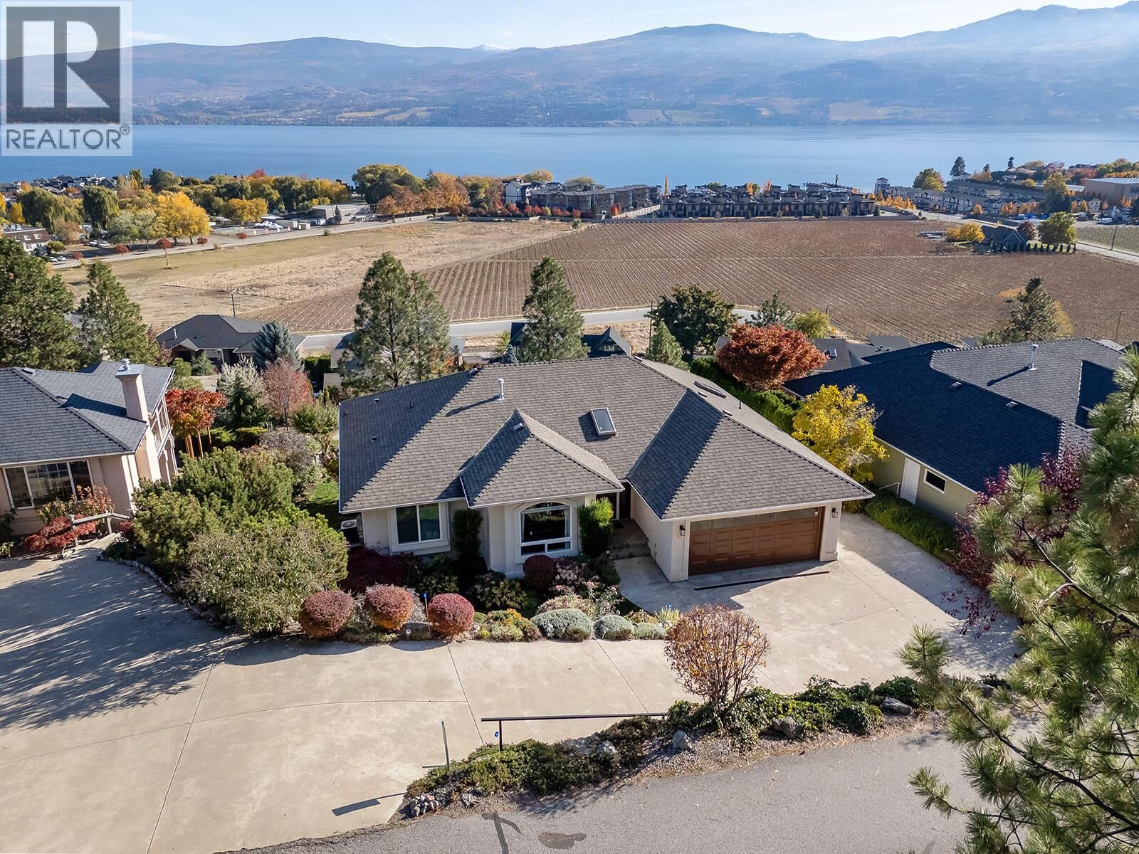 Property Photo:  3576 Apple Way Boulevard  BC V4T 1Y7 