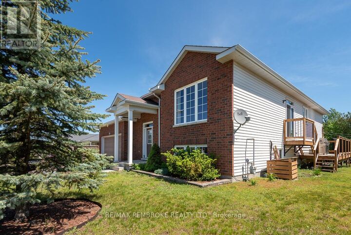 Property Photo: 1007 Butler Boulevard ON K8H 0B7