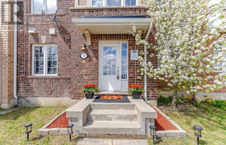 Property Photo:  5 Veterans Drive  ON L7A 0T8 