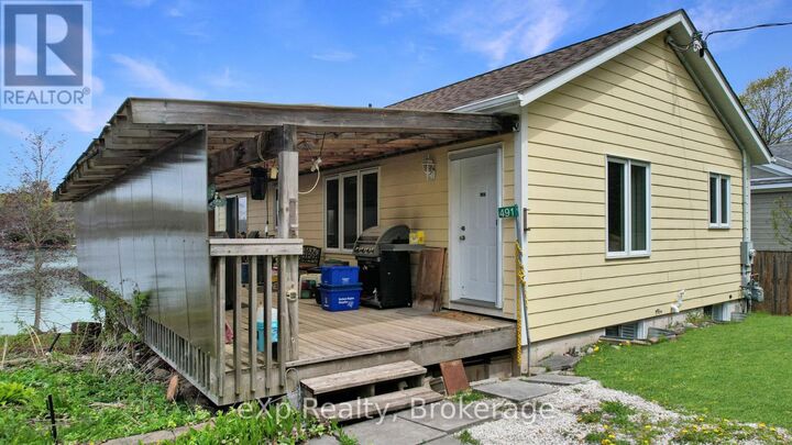 Property Photo:  491 Lake Rosalind Rd 4  ON N4N 3B9 