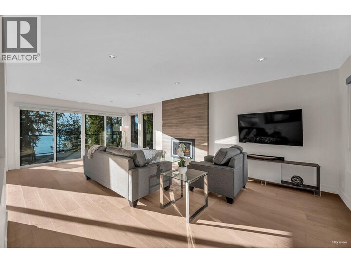 Property Photo:  130 Oceanview Place  BC V0N 2E0 