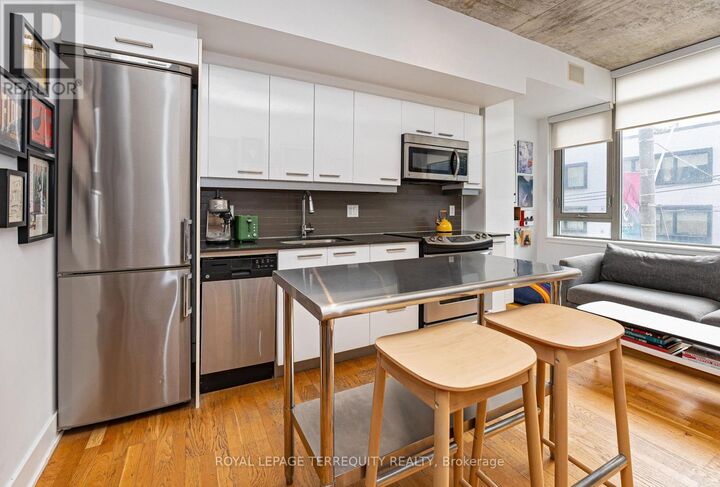Property Photo:  630 Queen Street East 201  ON M4M 1G3 