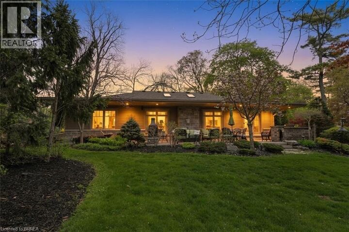 Photo de la propriété:  10 Gaywood Gardens  ON N3T 5J8 