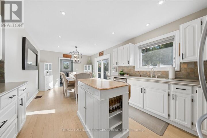 Property Photo:  2720 Castle Hill Drive  ON K9A 0M3 