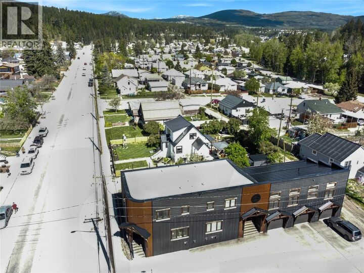 Property Photo: 323 Banks Street 1 BC V1H 1H8